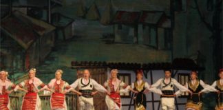 Танцовите зали и сцените за изкуства отварят врата