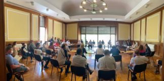 Ангелкова в Бургас: Обмисляме отваряне на границите за туристи от държави с аналогични здравни мерки