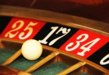 Клиент ограби 5 бона от казино, след като заплаши крупие с нож