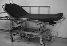 Здравният министър предлага временна забрана за откриване на нови болници