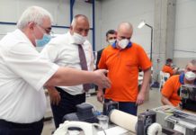 Борисов в завод „Калинел“: Голямо благодаря за маските – по 65 000 на ден