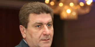 Валентин Златев ще води дела, защото го нарекли „следващият“ и го „срещнали“ с Нинова и Божков