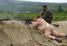 Каракачанов стреля с калашник