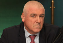 След среща на Борисов с Младен Маринов зам. главният секретар на МВР и директорът на ГДБОП са освободени от длъжност