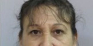 Жена изчезна с двете си деца, издирват я