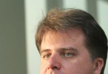 Бившият зам.-министър на финансите Красимир Катев, убил двама души на пътя, отърва затвора