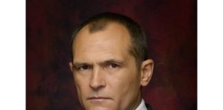 Гечев и Божков пеят в един хор