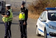 Катастрофа между автобус и БМВ блокира „Цариградско шосе“