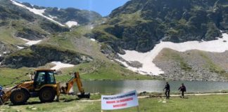 Екип на екоминистерството започна проверка за багерите на Рила