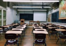 МОН предлага 12 дни ваканция за учениците по Коледа и Нова година и 10 дни за Великден