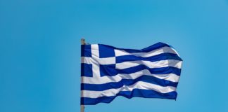 Гърция с нови изисквания за чуждите туристи в страната