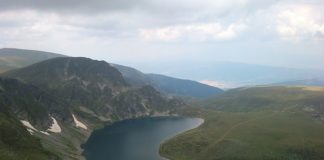 След нареждане на премиера Емил Димитров спря багерите