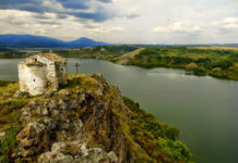 Млад мъж открит мъртъв в язовир „Пчелина“, паднал от скала