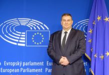 Евродепутатът от ГЕРБ Емил Радев: Защо цял месец е крита информацията за манипулираните снимки на „кюлчета“ и „пачки“?