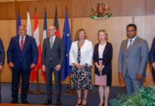 Правителството подписа договора за концесията на летище София