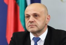 Дончев: Вотът не мина, защото няма никакъв смисъл от предсрочни избори 2 месеца по-рано