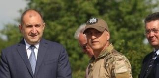 Радев: Няма да отстраня началника на НСО