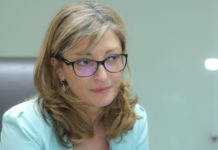 Екатерина Захариева: Управляващата коалиция не може да взема решения за елементарни неща