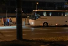 БСП събира с автобуси хора, води ги в София на протест