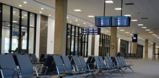 Пътуващите за Черна гора трябва да имат отрицателен тест, сертификат за ваксина или документ за преболедуване