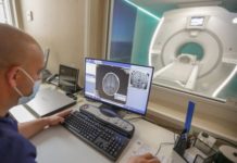 Ананиев откри най-модерната апаратура за ядрено-магнитен резонанс в България