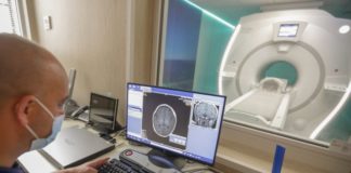 Ананиев откри най-модерната апаратура за ядрено-магнитен резонанс в България