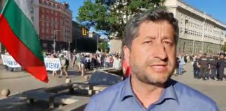 Авторитетите в “Да, България” окапват като есенни листа по жълтите павета