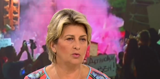 Весела Лечева: Страхувам се от Васил Божков