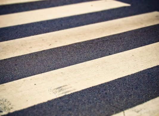 81-годишна шофьорка блъсна жена на пешеходна пътека и избяга