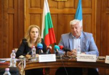 Марияна Николова ще иска от здравния министър да разреши посещенията на турски туристи у нас