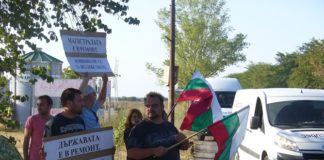 Полицията без напрежение премахна палатковите блокади в цялата страна