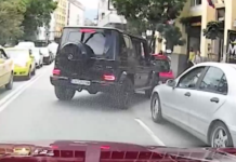 Задържаха шофьора на джипа, блокирал булевард, за да блъсне два пъти умишлено кола в София