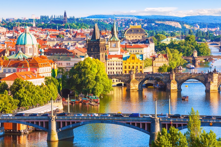 Чехия ще започне подготовка за приемане на еврото като официална