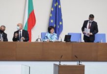 Извънреден труд може да се полага до 300 часа годишно