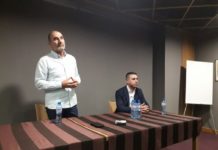 „Републиканци за България“ или „Републиканци за Русия“