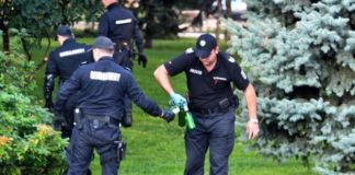 Запалителна течност е имало в бутилките от района на протеста