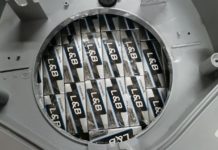 240 000 цигари и 42 кг тютюн, укрити в бойлери и маскирани като тонер касети, задържаха митничари