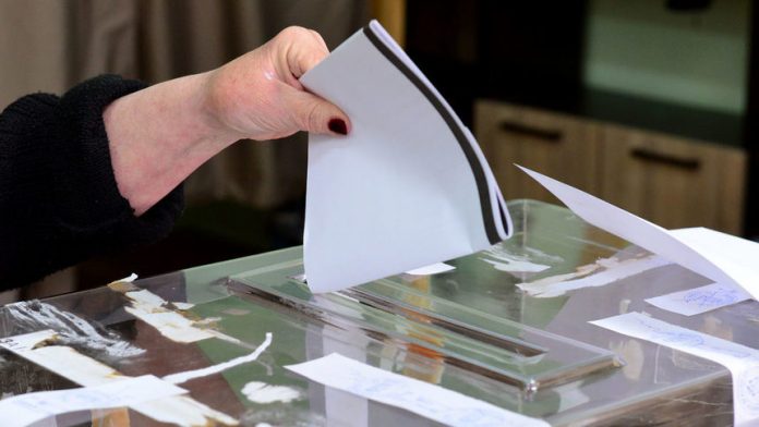 Районните избирателни комисии вече приемат документи за регистрация на листите
