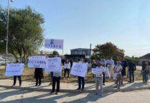 Радев отново усети „народната любов“, посрещнаха го с викове „Оставка“ в Граф Игнатиево (ВИДЕО)