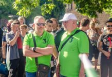 Отровното трио се преоблече, време е да се погрижи и за моралната си хигиена