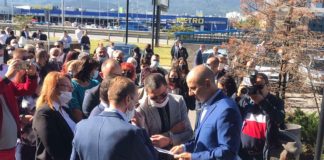 Над 200 служители на „Лев Инс“ сгащиха „републиканеца“ Цветанов, питат го защо съсипа бизнеса им (ВИДЕО)