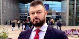 В последния момент Доган махна Ализан Яхова като водач на листата си във Враца и сложи Николай Бареков