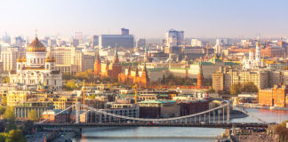 Русия изгони двама сътрудници на посолството ни в Москва