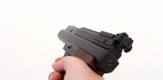 Жена заплаши с пистолет бременна в тролей във Враца