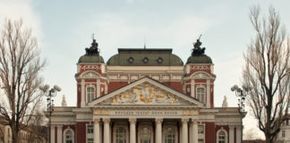 Морфов остана режисьор в Народния театър, министърът на културата не видя нарушения в дисциплинарното му уволнение