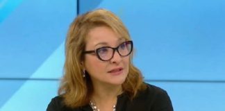 В предизборната кампания анализаторските формати ще бъдат смесен тип, които ще размиват експертизата – двама „наши“ ПР-и в съчетани с един „наш“ политолог и е един реален анализатор. Под наши разбирай на ПП и ДБ