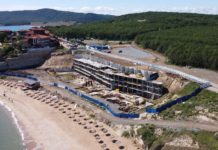 Събарят строежа на „Алепу”