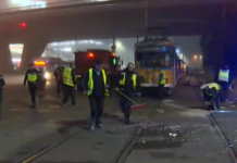 Трамвай и камион се удариха в София