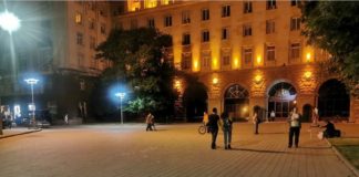 Протест няма, има протестна агония