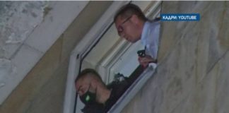 Джамбазки за протестиращите: Дойдоха да чупят и да нахлуват в сградата. Отговорихме адекватно!